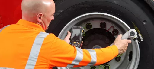Inspecting tire with RFID